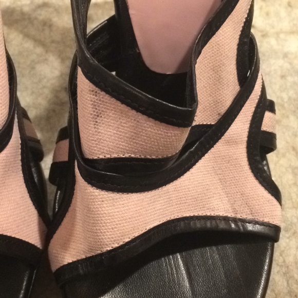Kenneth Cole Pink/Black platform heels 8 1/2M - Picture 5 of 7